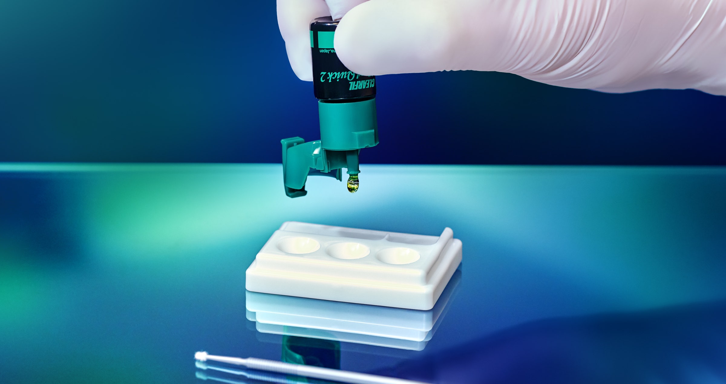 A new universal adhesive born in Japan