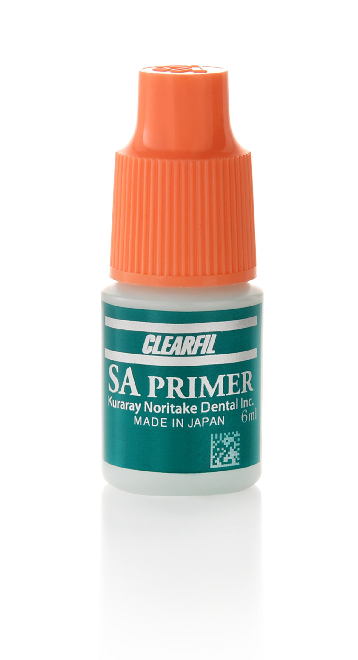 CLEARFIL PHOTO BOND high bond strength to tooth enamel and dentin